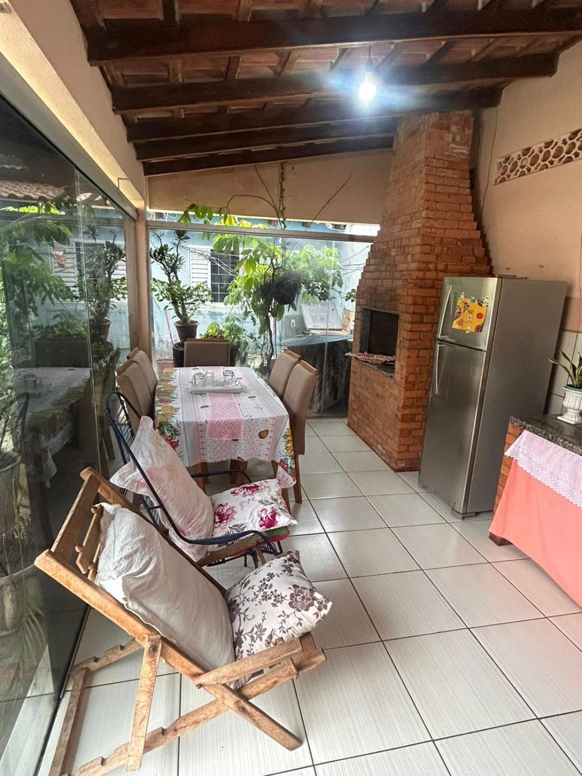 Edicula Inteira, Prox Shopping Estacao Daire Cuiabá Oda fotoğraf